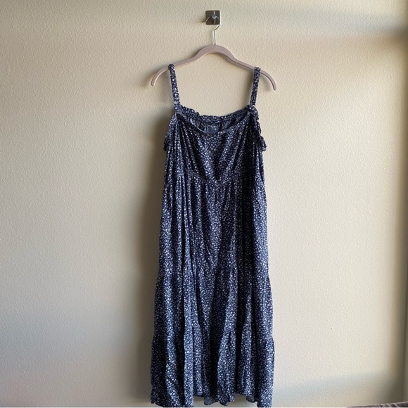 Universal Thread Blue Floral Maxi Dress - Picture 15 of 16